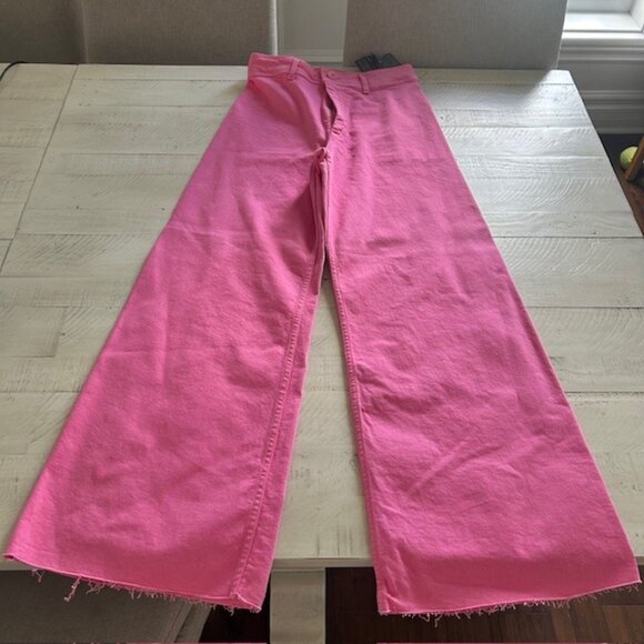 Zara High Waist Jeans - Picture 2 of 4